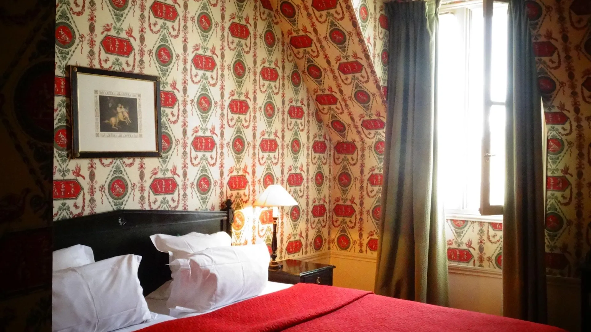 Otel Du De Conti Paris