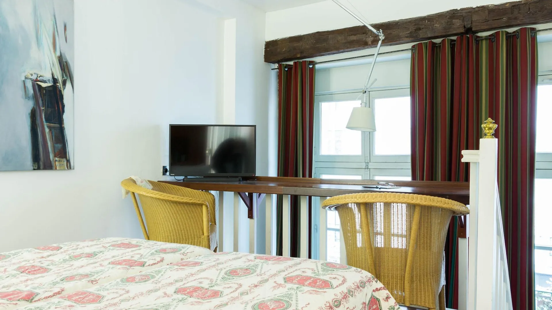 Hotel De Conti 3*